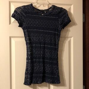 BKE Boutique Navy Lace Burnout Medium
